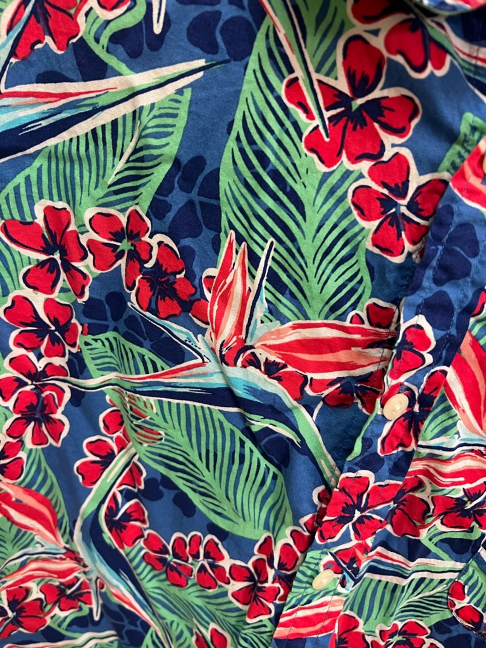 Vineyard Vines Men’s Blue Tropical Floral Short-Sleeve Button-Down Shirt - Picture 2 of 6